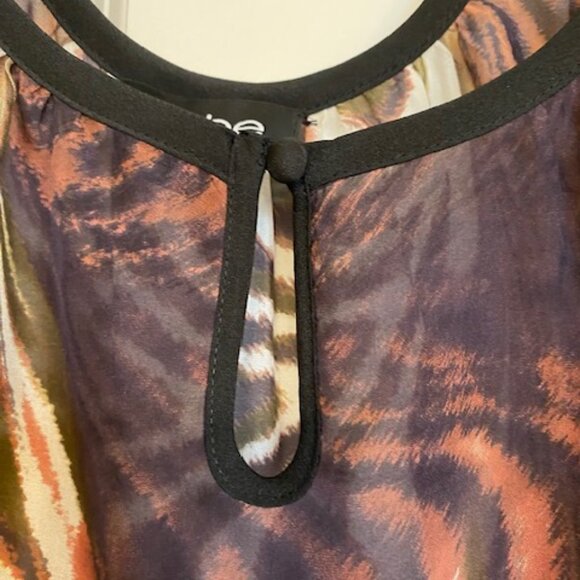 Bebe 100% Silk Cold Shoulder Blouse Animal Print Brown/Blue Size M - Picture 4 of 16